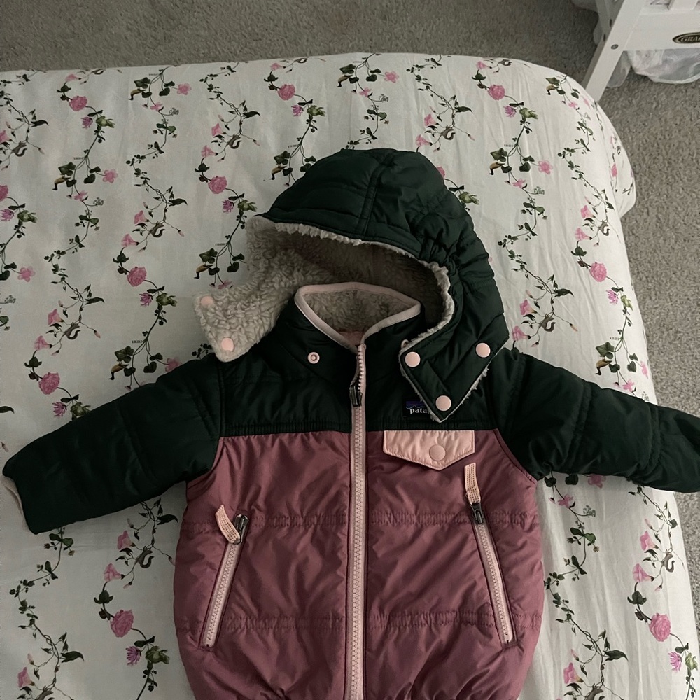 Patagonia Tribbles Reversible Jacket size 6-12 months